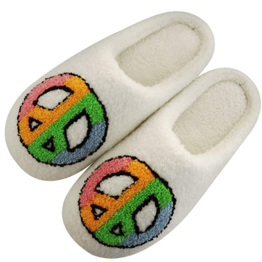 COZY SLIPPERS - PEACE